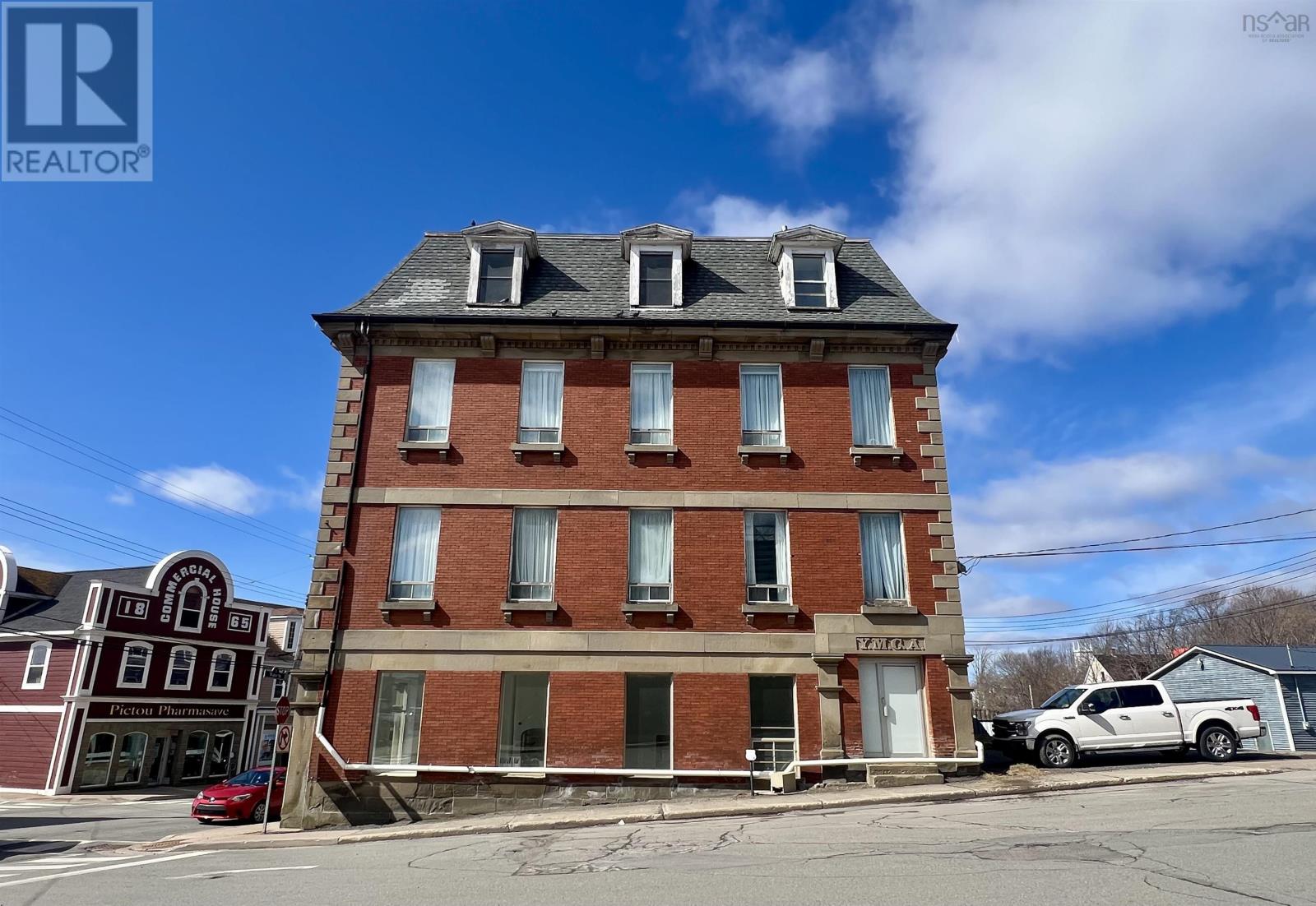 30 Water Street, Pictou, Nova Scotia  B0K 1H0 - Photo 2 - 202506950