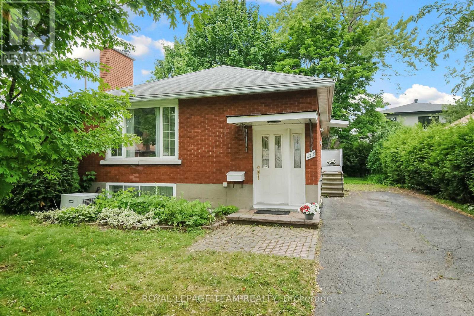 Property at 2218 PROSPECT AVENUE image 4