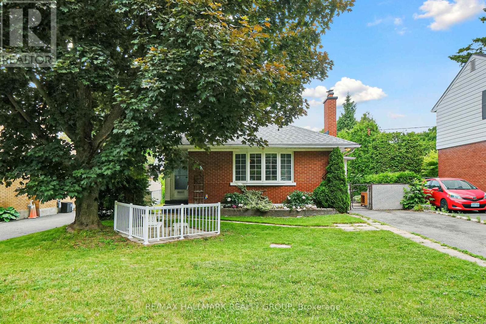 Property at 151 FANSHAW AVENUE image 1