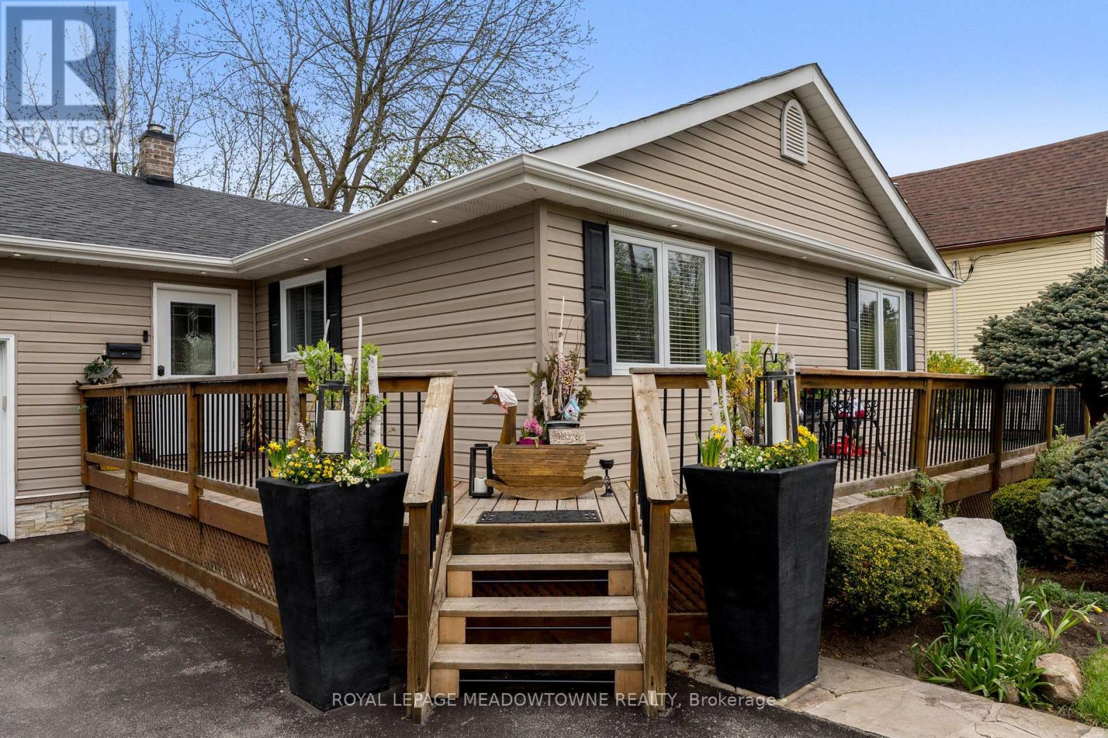 Property at 41 JOHN STREET image 3