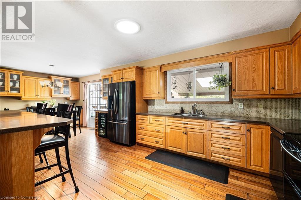 Property at 320 DALESIDE Place image 5