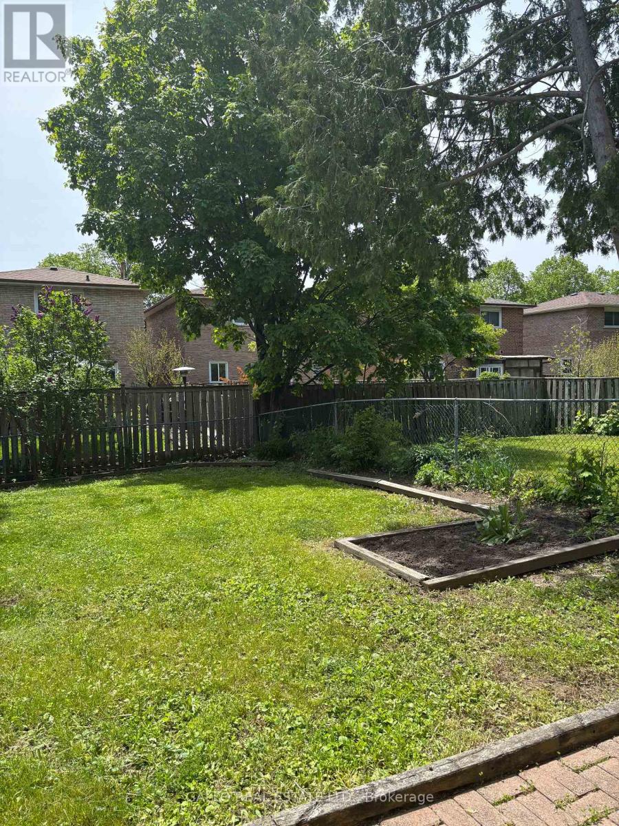 Property at 35 DELMARK BOULEVARD image 4
