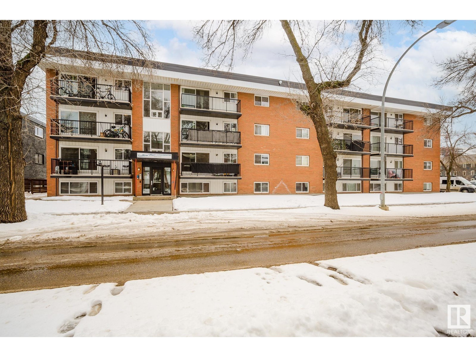 Property at #207 10149 83 AV NW image 4
