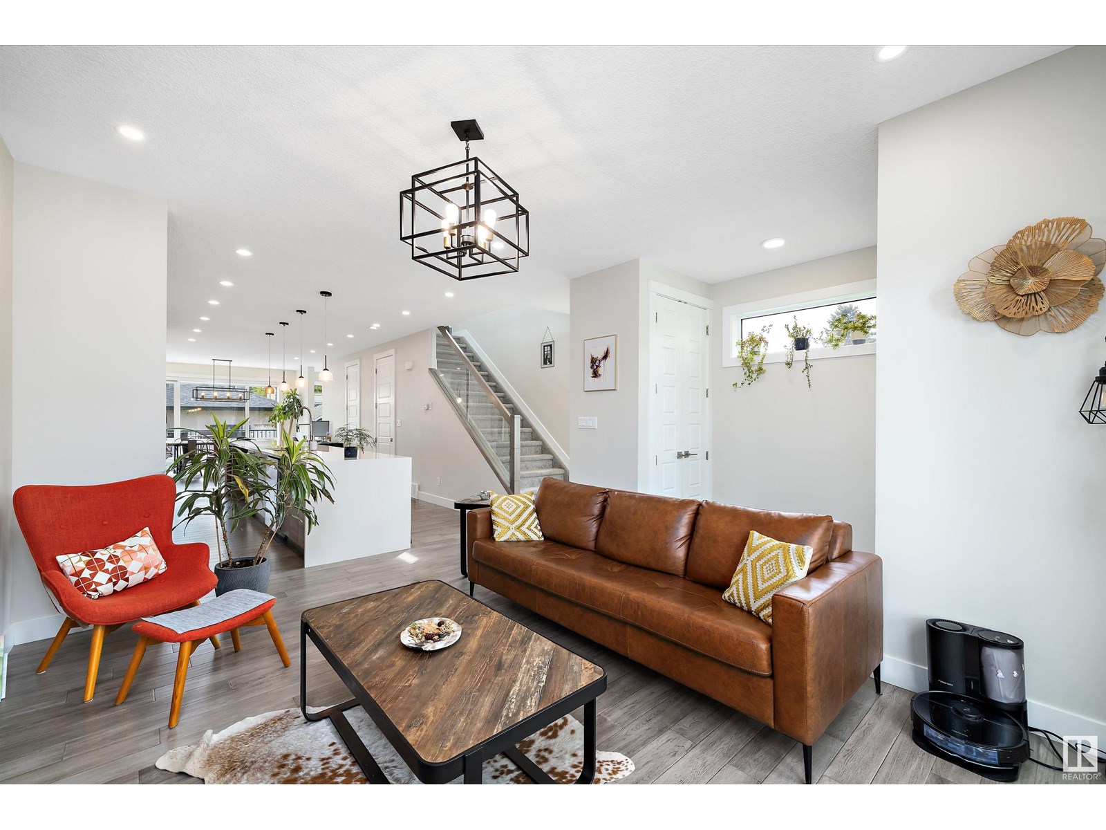 Property at 10917 79 AV NW image 1