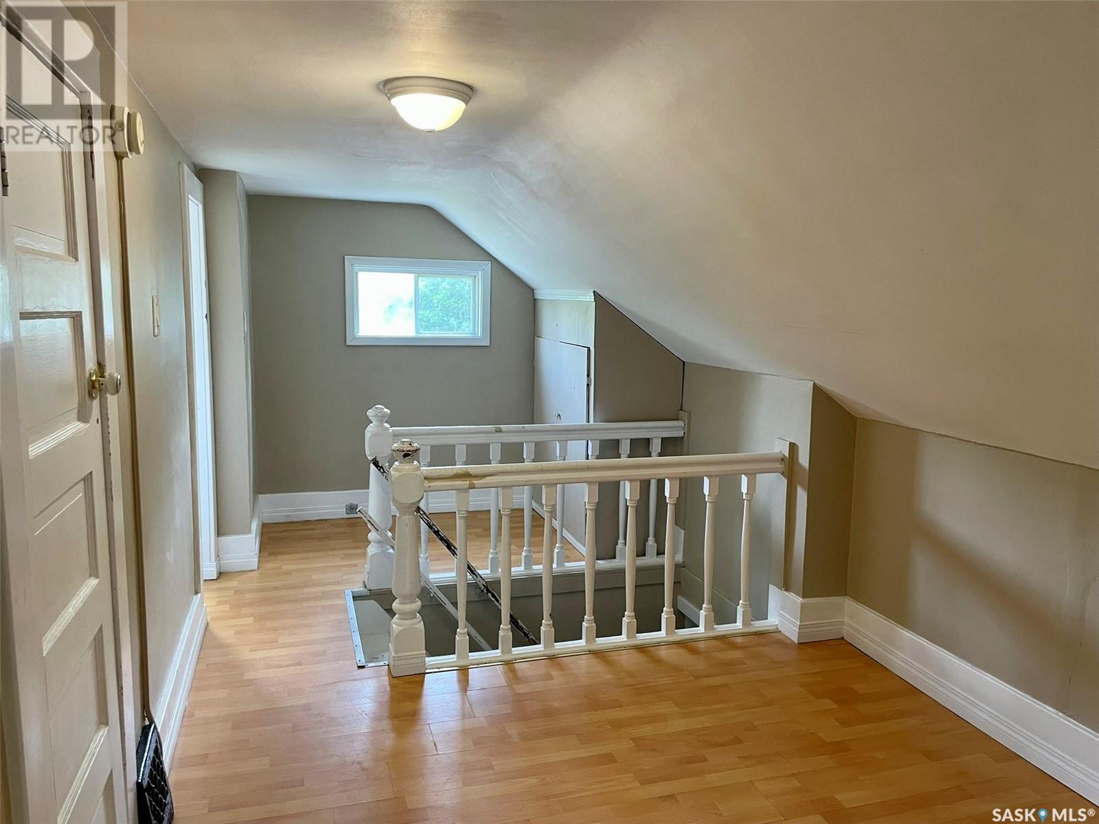 2033 Atkinson Street, Regina, Saskatchewan S4N 3W8 - Photo 15 - SK009926