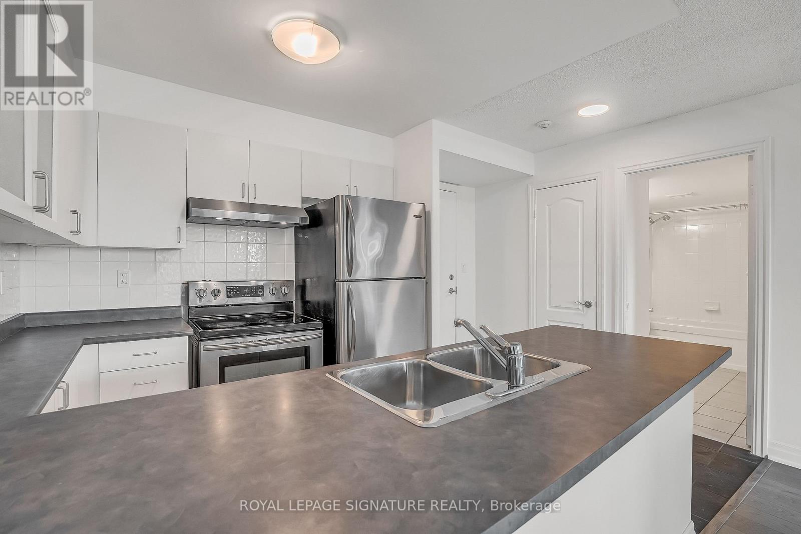 802 - 188 Doris Avenue, Toronto, Ontario  M2N 6Z5 - Photo 8 - C12231564