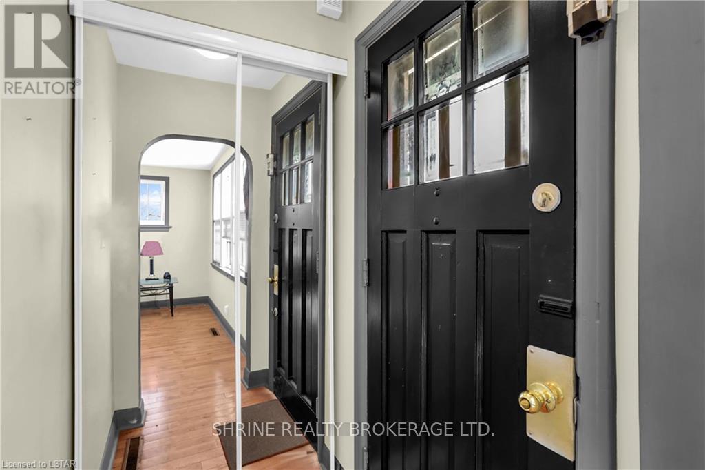 Property at 367 SPRINGBANK DRIVE image 1