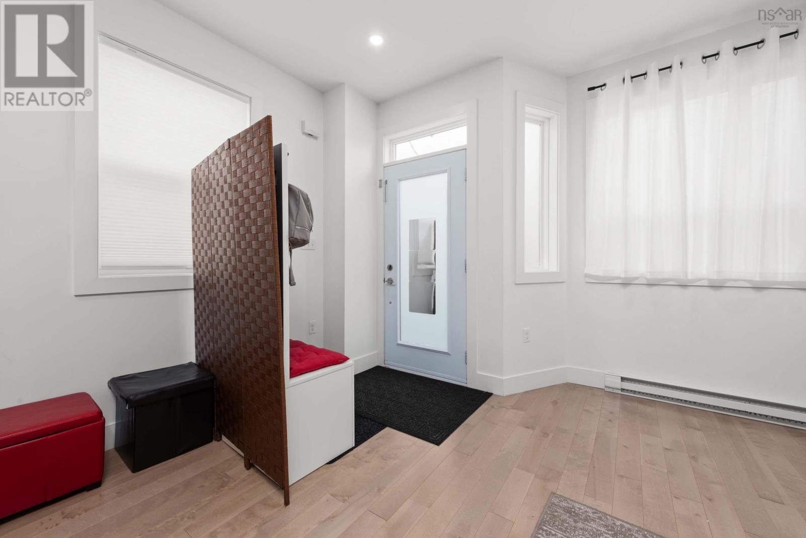 Property at 102 B Rufus Avenue image 4