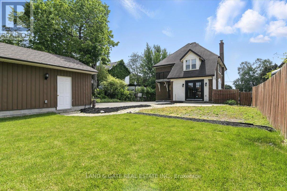 376 King Street E, Oshawa, Ontario  L1H 1E2 - Photo 36 - E12232282