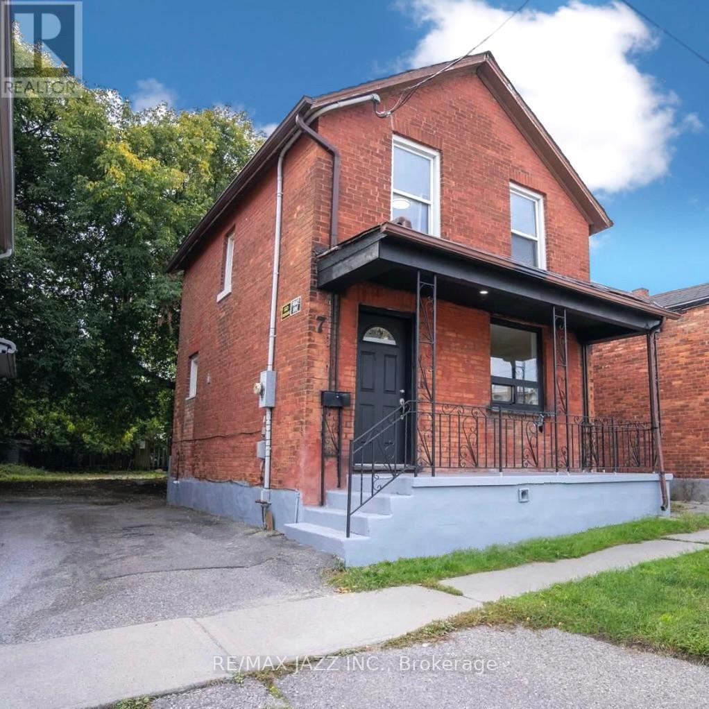 Property at 7 MAPLE STREET image 4