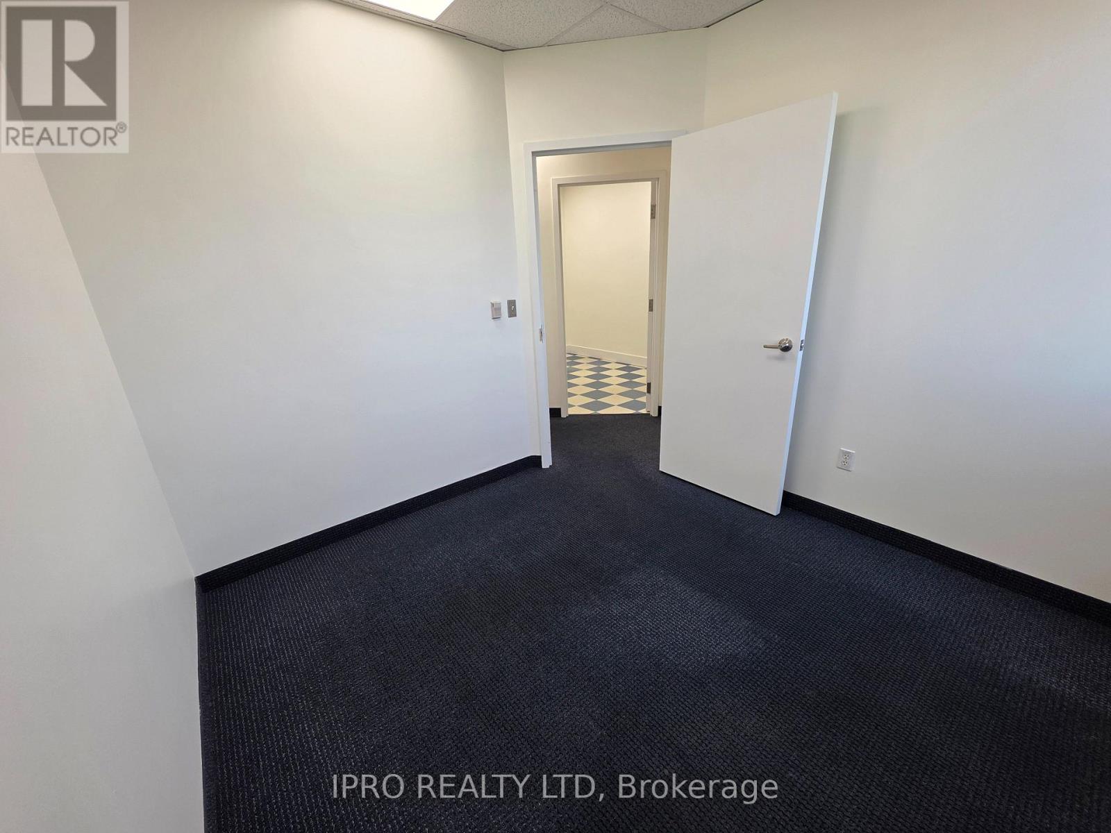 Property at 307 - 2250 BOVAIRD DRIVE E image 5