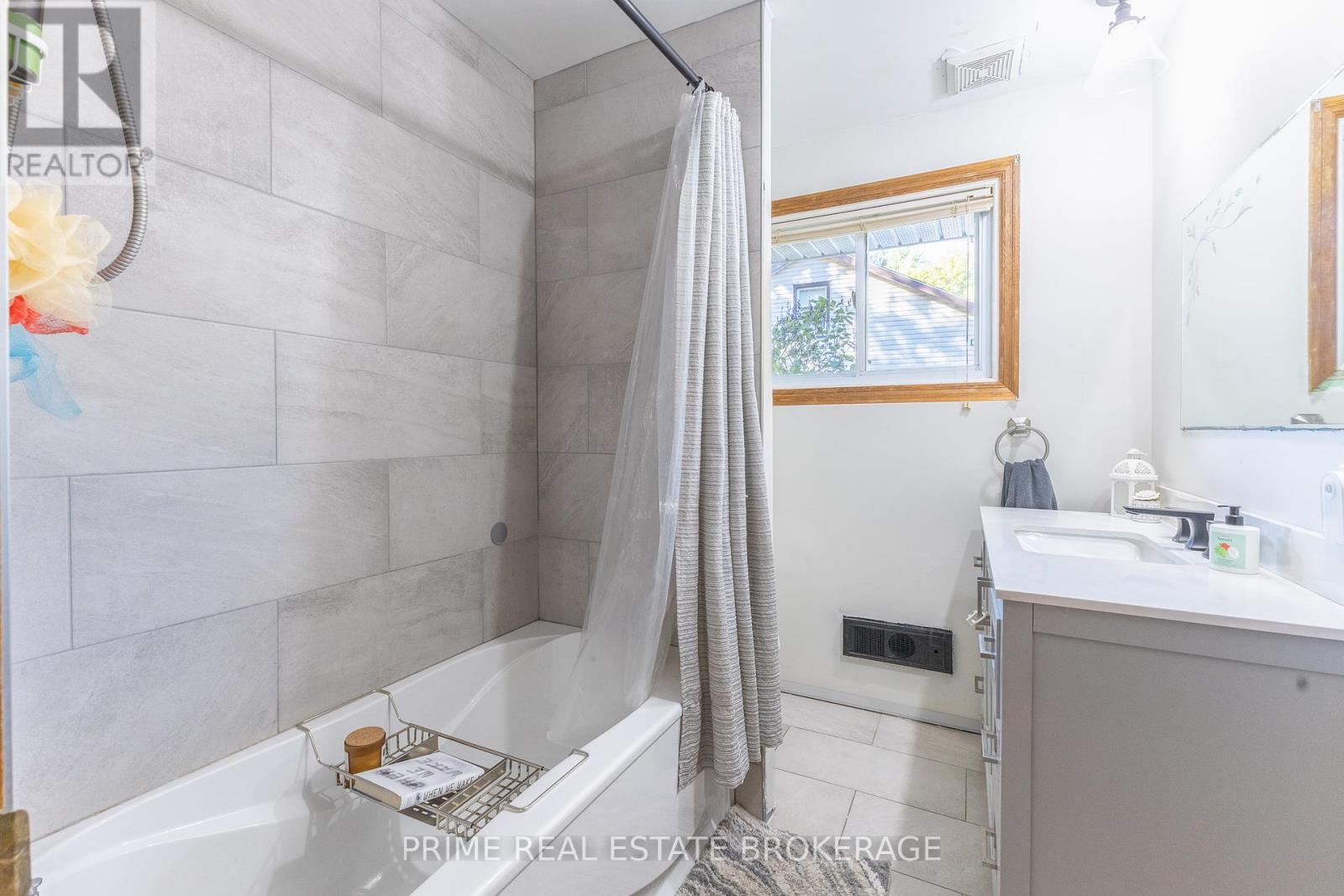 56400 Heritage Line, Bayham, Ontario  N0J 1Y0 - Photo 14 - X12232355