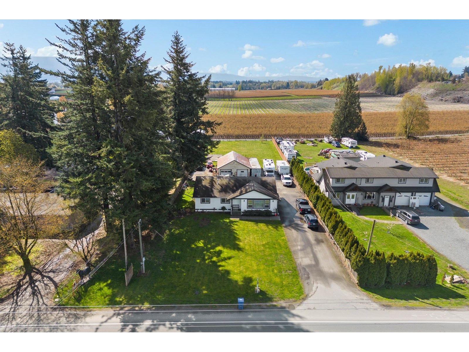 Property at 33120 HUNTINGDON ROAD image 4
