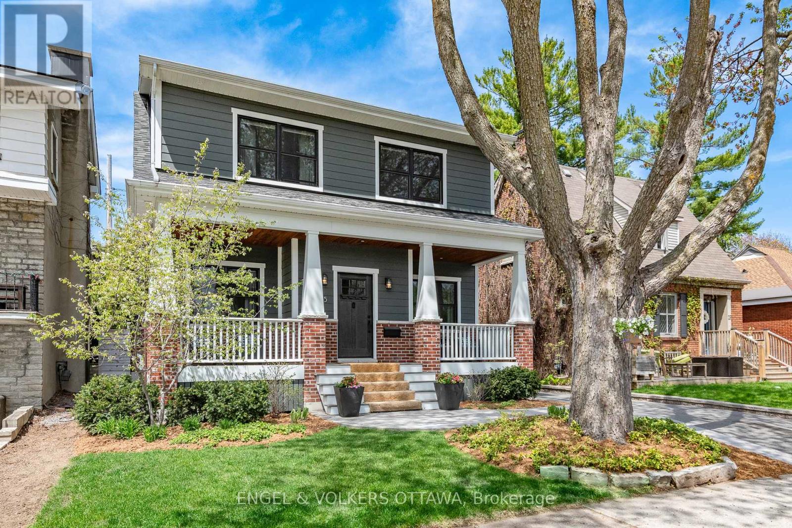 Property at 25 MASON TERRACE image 3