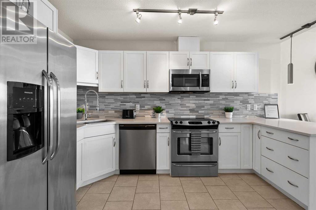 Property at 2706, 1320 1 Street SE image 2