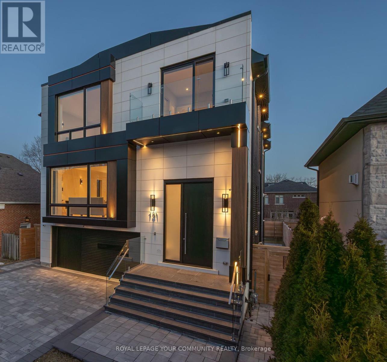 Property at 131 POYNTZ AVENUE image 3