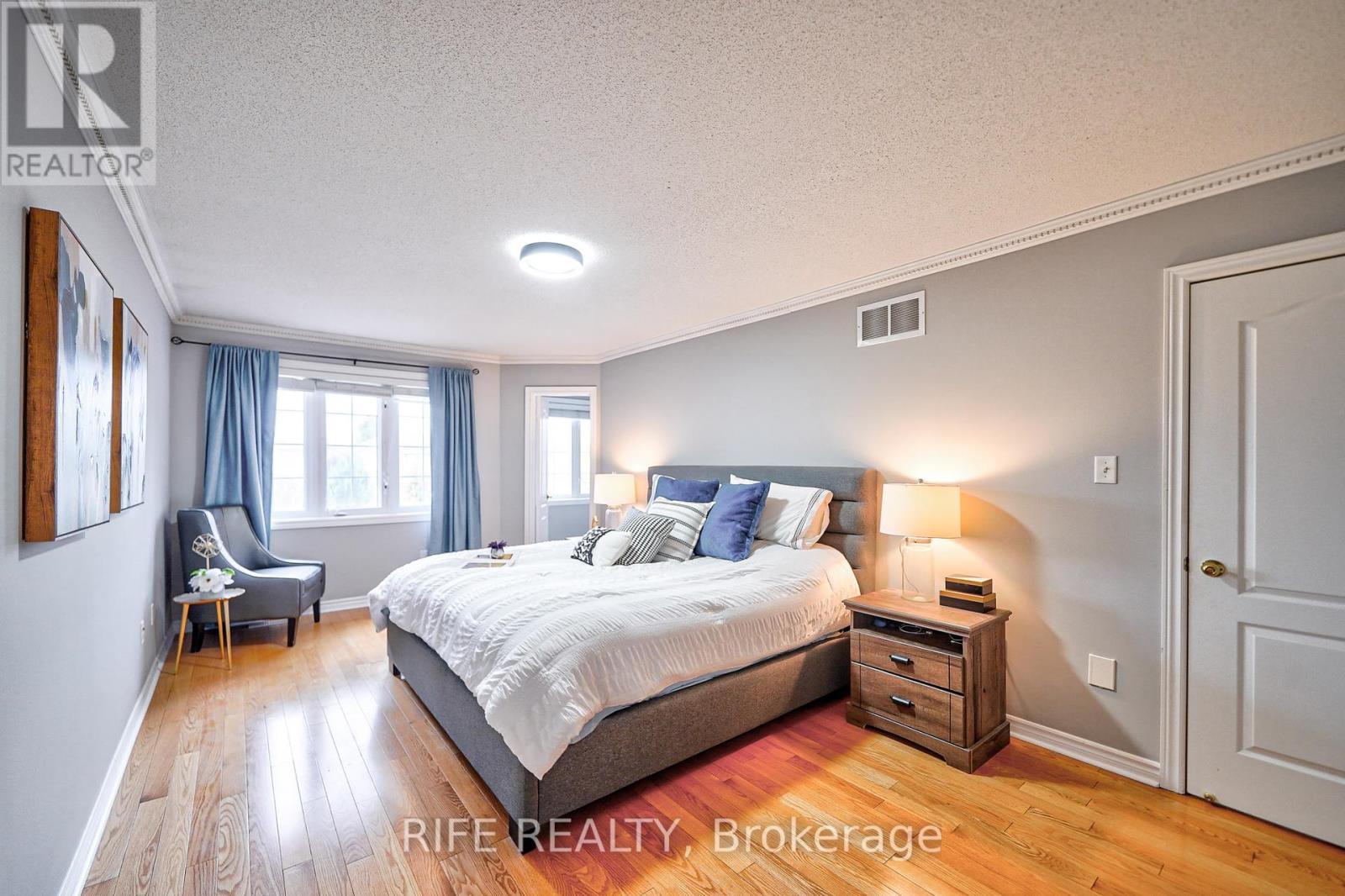 51 Kraus Road, Barrie (Edgehill Drive), Ontario  L4N 0N5 - Photo 10 - S12232113