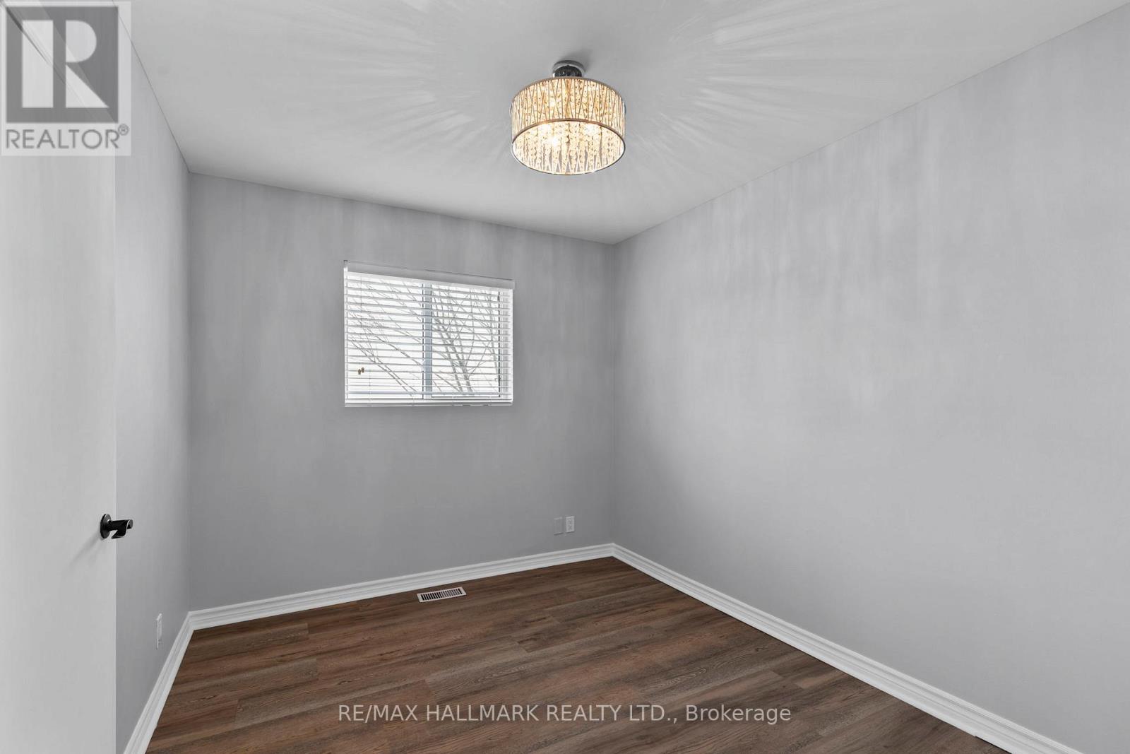 13 Pinetree Court, Ramara, Ontario  L0K 1B0 - Photo 19 - S12232136