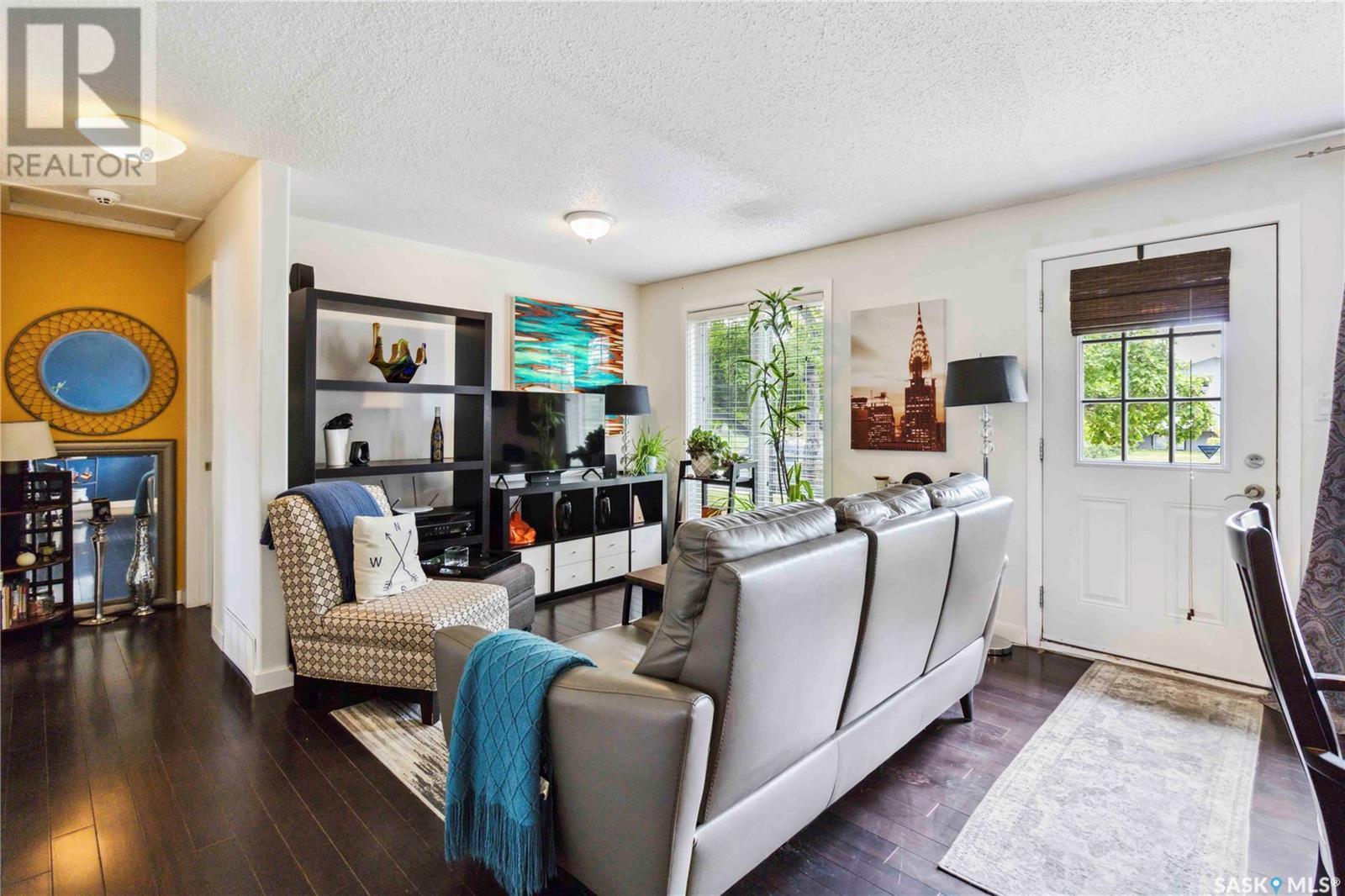 Property at 3262 Milton STREET image 3
