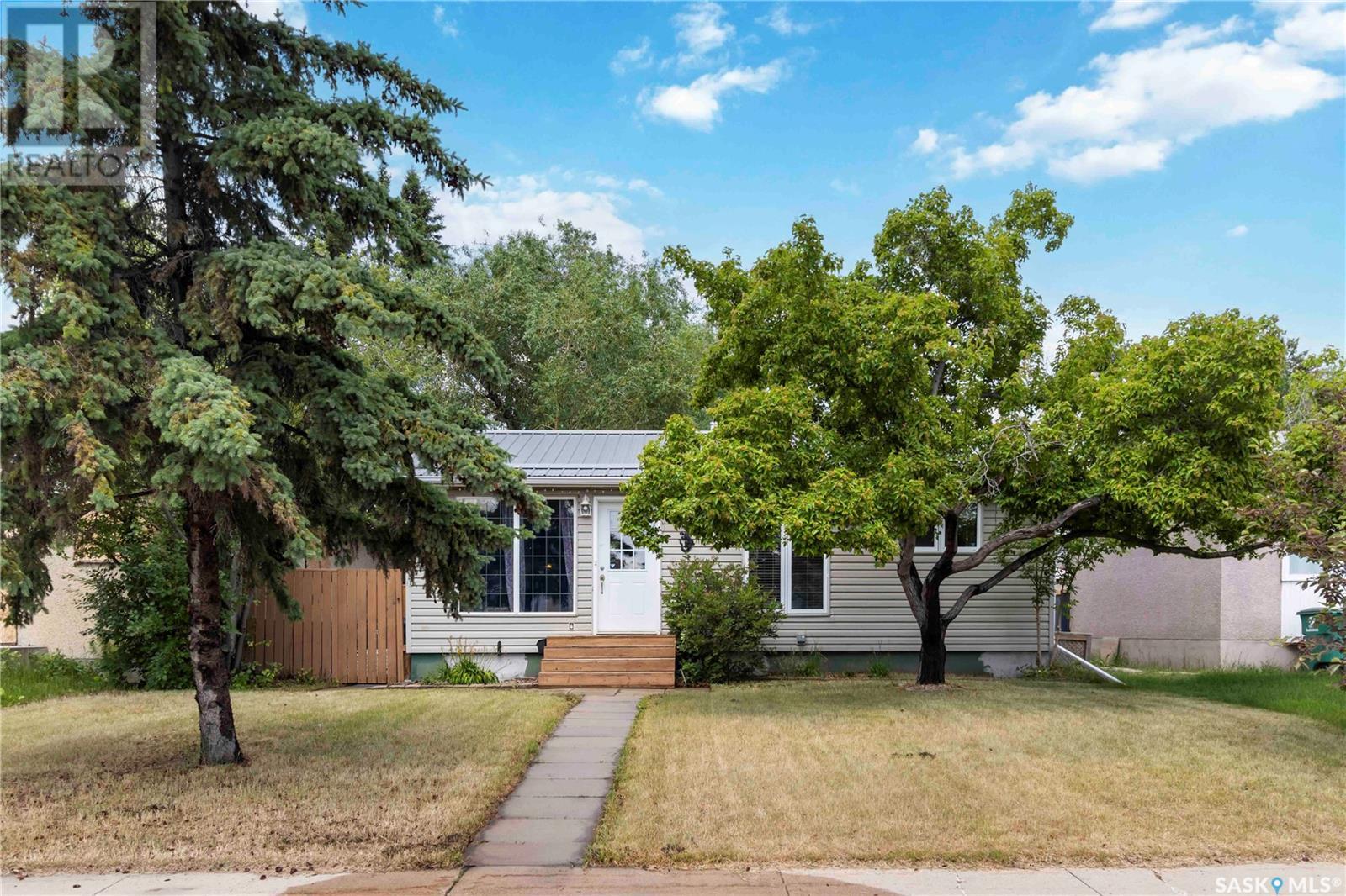 Property at 3262 Milton STREET image 2