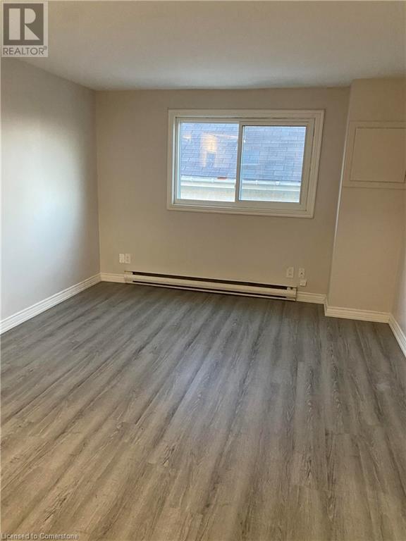 42 Vine Street, St. Catharines, Ontario  L2R 3X8 - Photo 16 - 40743049