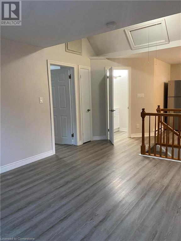42 Vine Street, St. Catharines, Ontario  L2R 3X8 - Photo 11 - 40743049