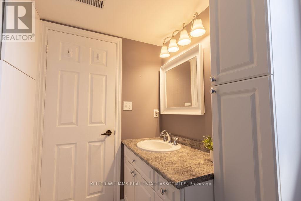 411 - 4003 Kilmer Drive, Burlington, Ontario  L7M 4M1 - Photo 20 - W12232064