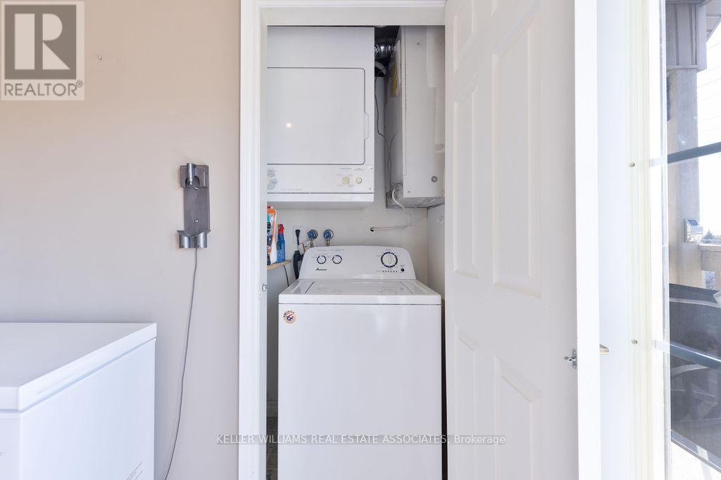 411 - 4003 Kilmer Drive, Burlington, Ontario  L7M 4M1 - Photo 21 - W12232064