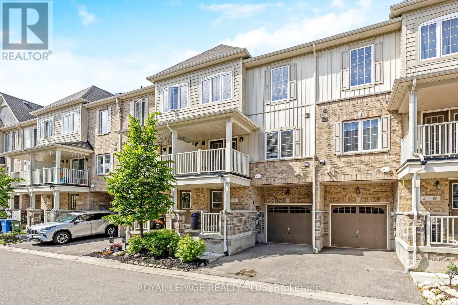 Property at 22 - 88 DECORSO DRIVE image 2
