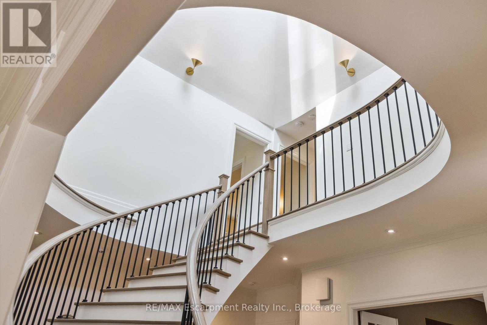 Property at 212 POPLAR DRIVE image 5