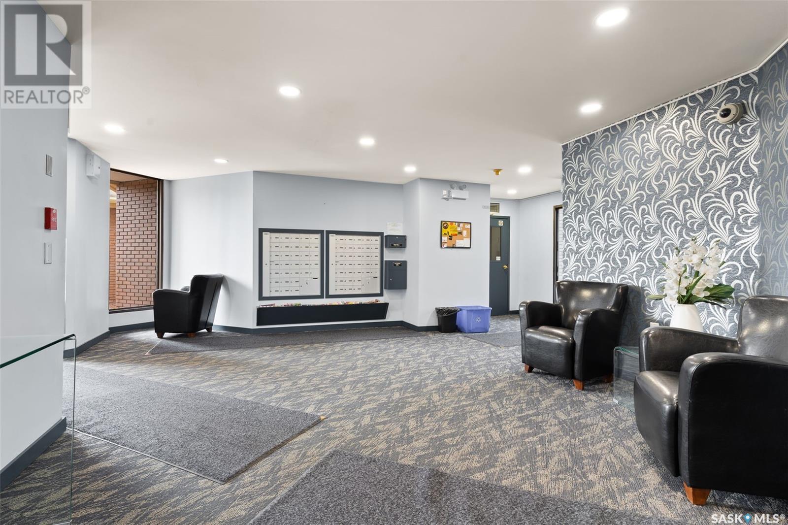 Property at 202 3420 Park STREET image 3