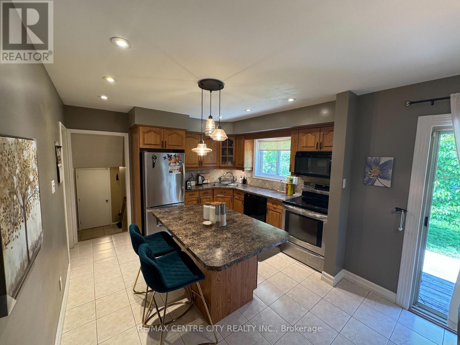 1462 Glengarry Avenue, London North, Ontario  N5X 1R1 - Photo 13 - X12232422
