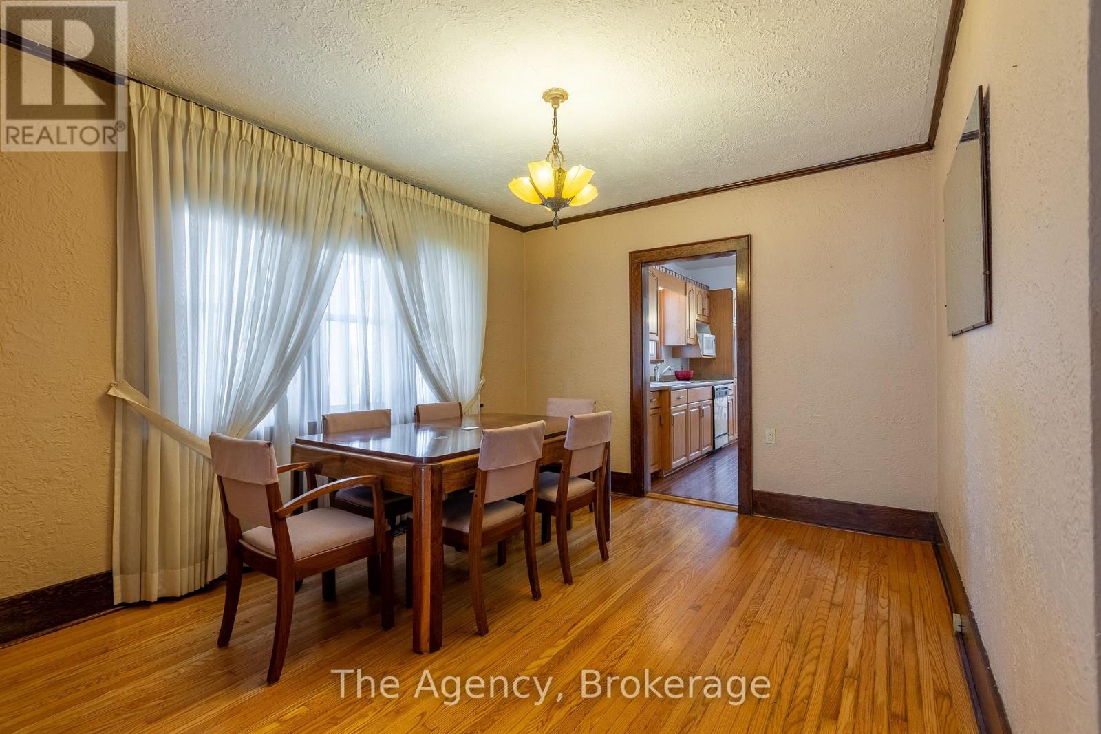 168 Thorold Road, Welland, Ontario  L3C 3V6 - Photo 19 - X12223435