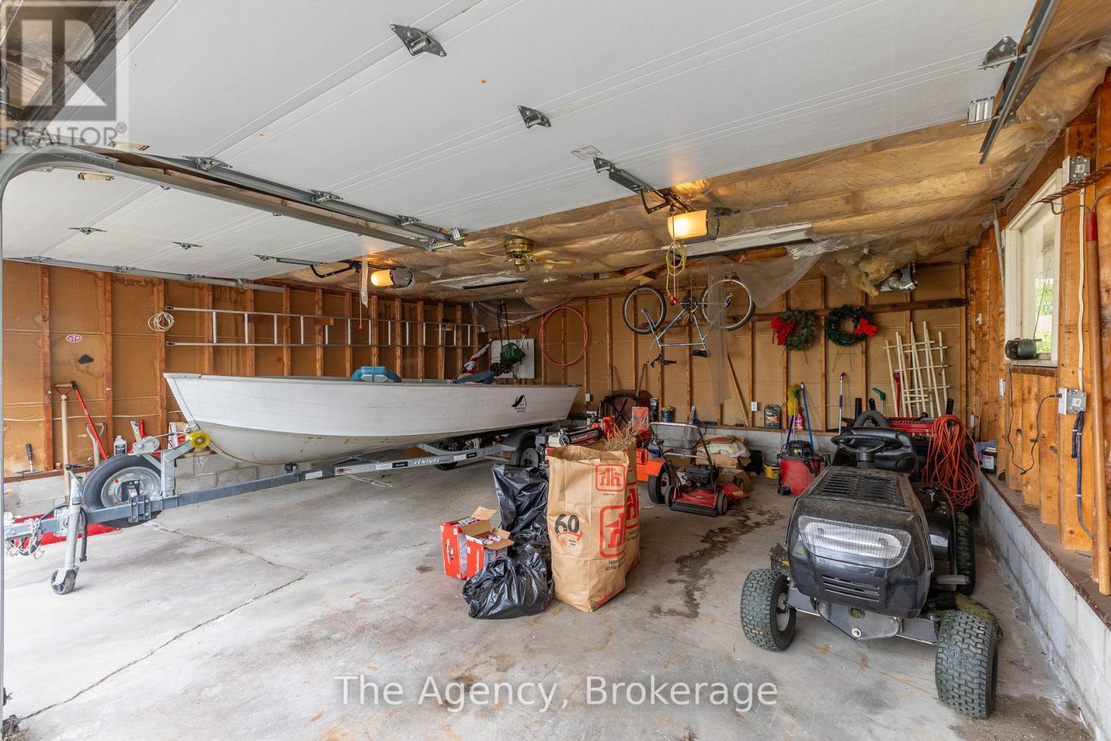 168 Thorold Road, Welland, Ontario  L3C 3V6 - Photo 13 - X12223435