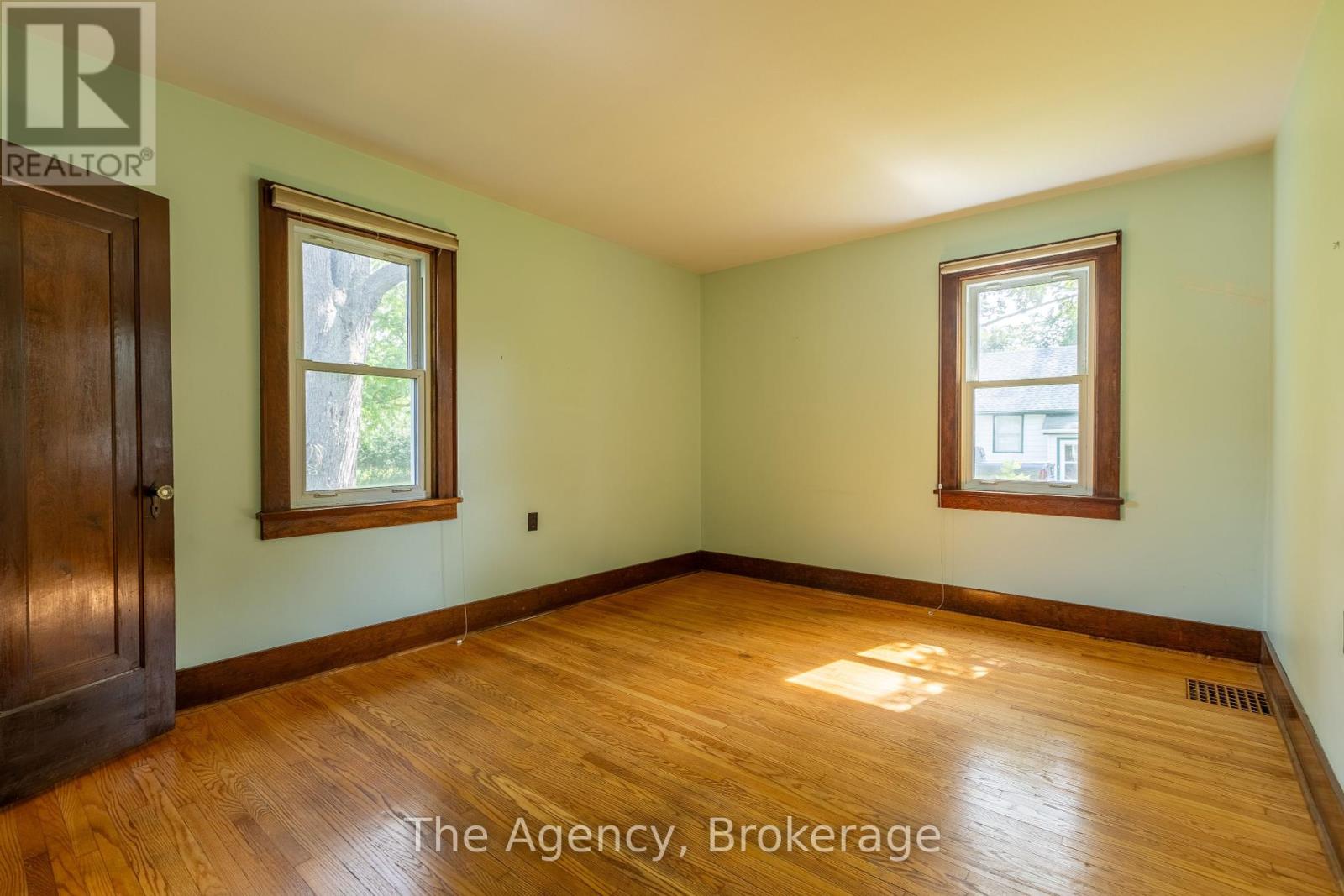 168 Thorold Road, Welland, Ontario  L3C 3V6 - Photo 23 - X12223435