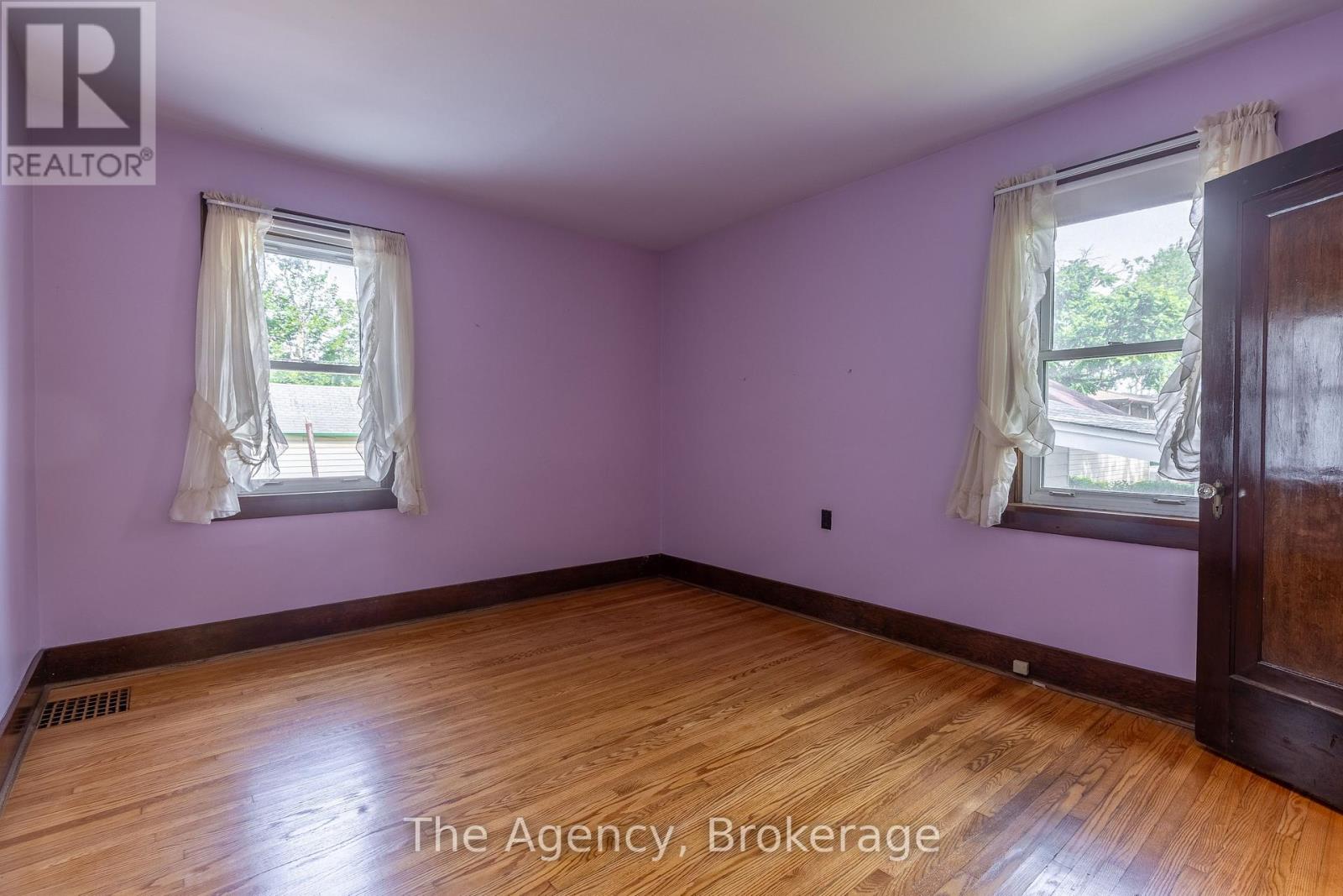 168 Thorold Road, Welland, Ontario  L3C 3V6 - Photo 25 - X12223435