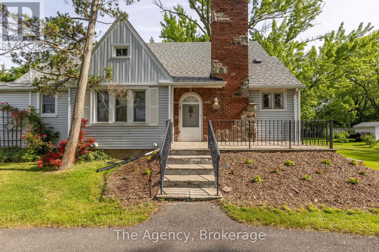 Property at 168 THOROLD ROAD image 3