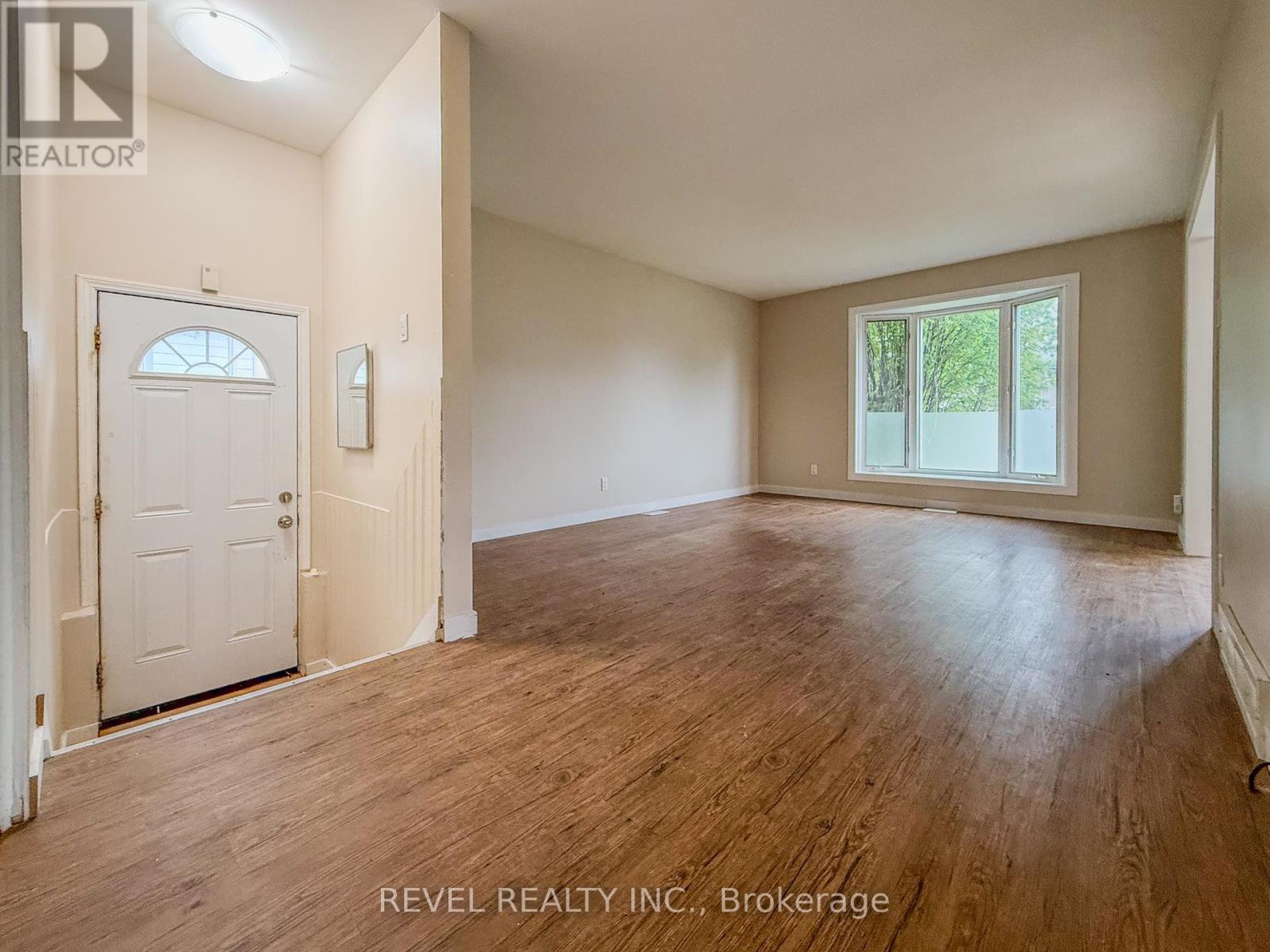 Property at 549 SPOONER DRIVE image 5