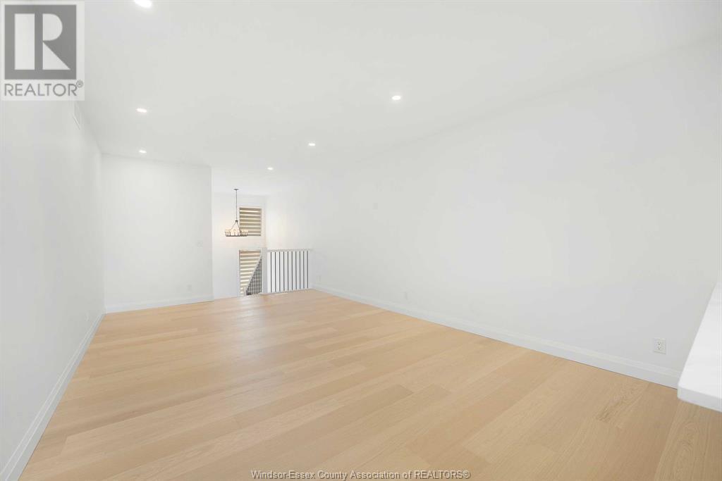 354 Bouffard Road Unit# Upper, Lasalle, Ontario  N9J 1G2 - Photo 5 - 25015577