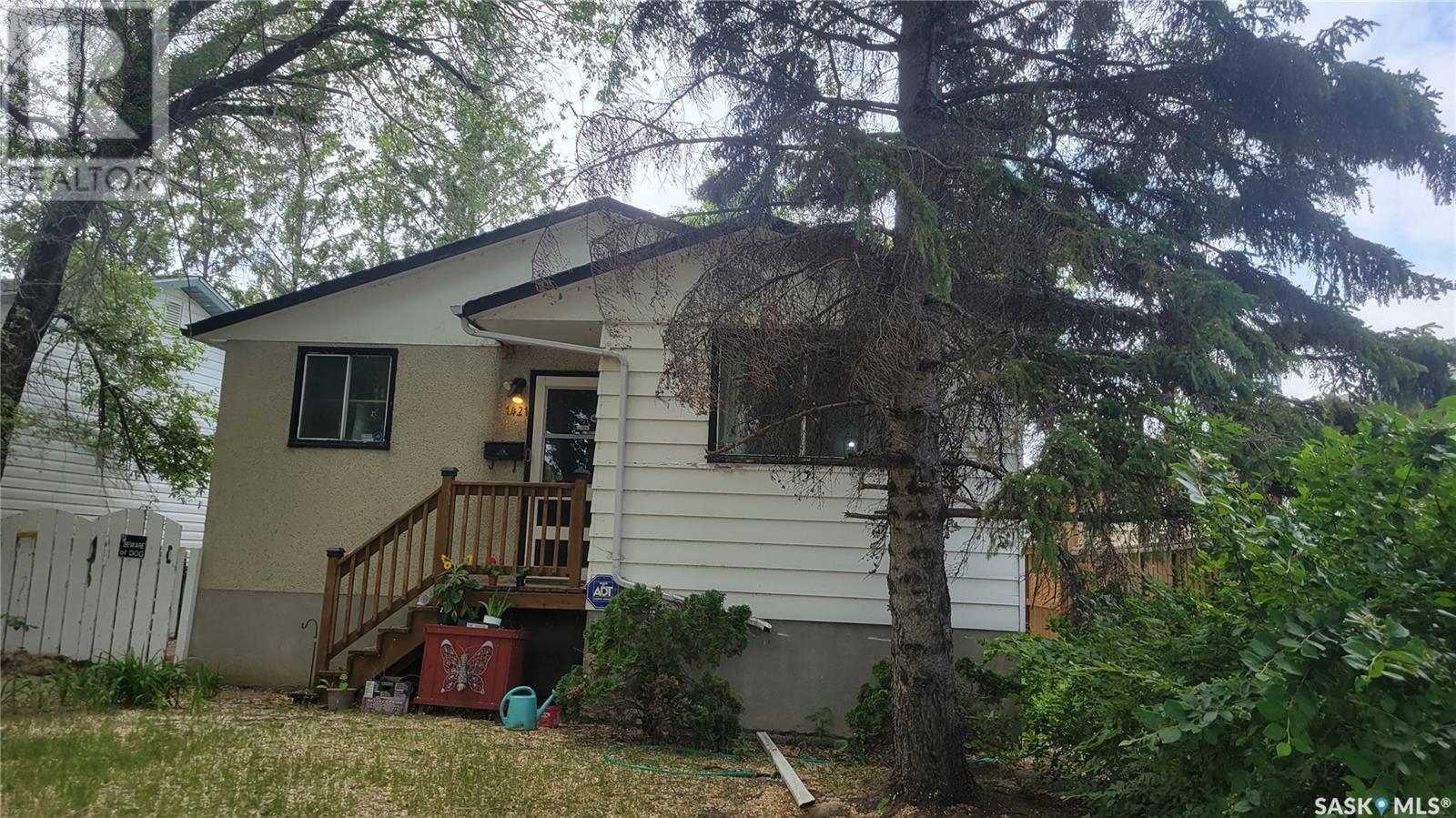 Property at 1421 Hnatyshyn AVENUE image 2