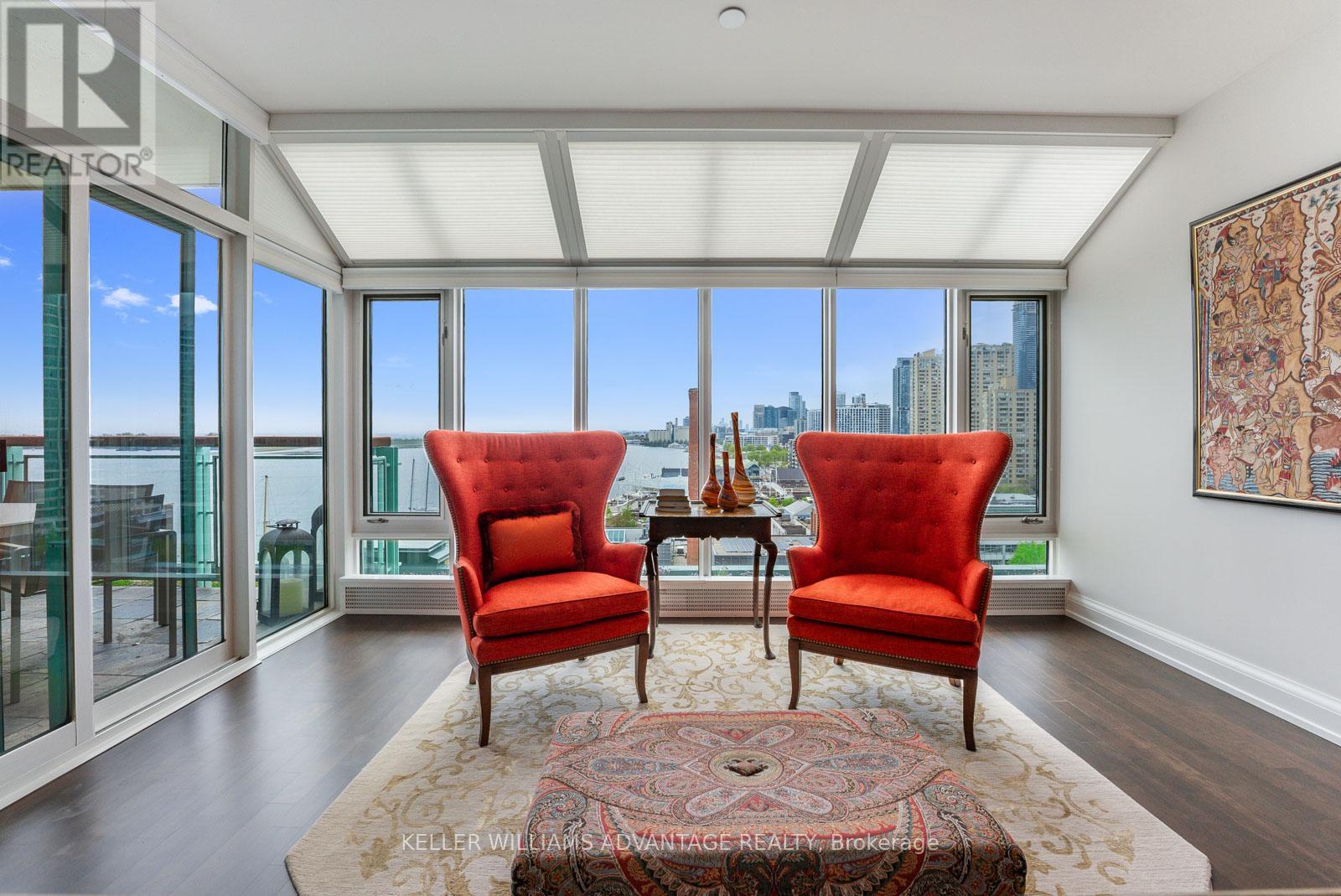 905/906 - 211 Queens Quay W, Toronto (Waterfront Communities), Ontario  M5J 2M6 - Photo 16 - C12232297