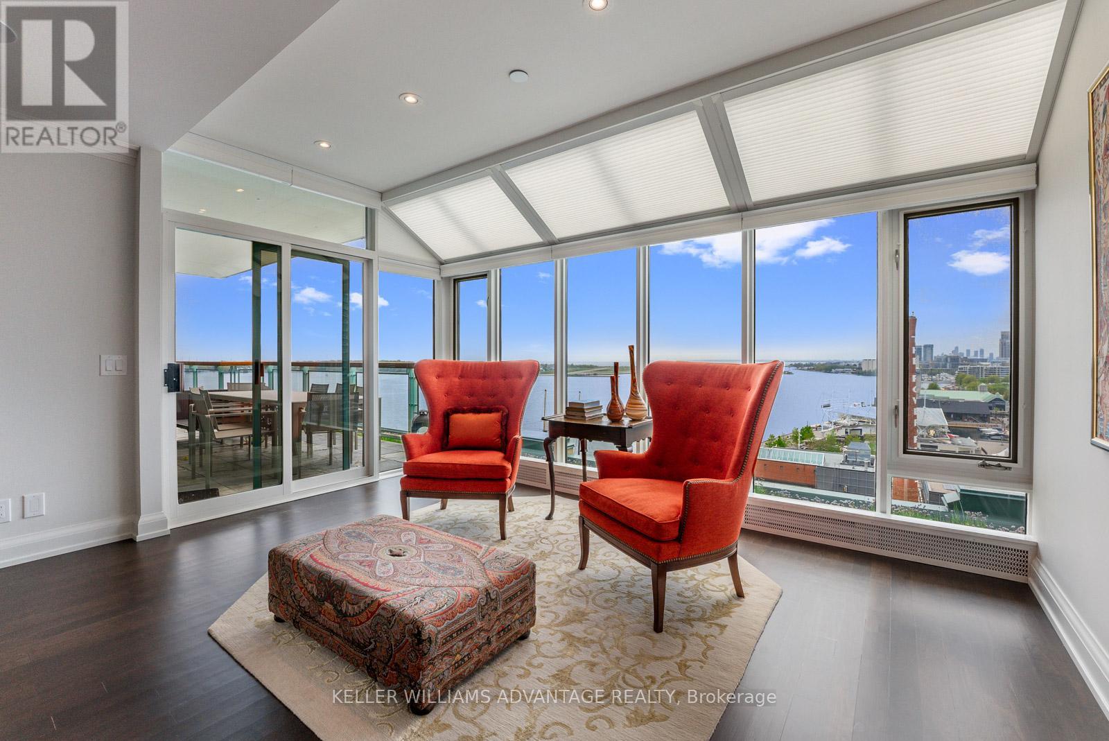 905/906 - 211 Queens Quay W, Toronto (Waterfront Communities), Ontario  M5J 2M6 - Photo 17 - C12232297