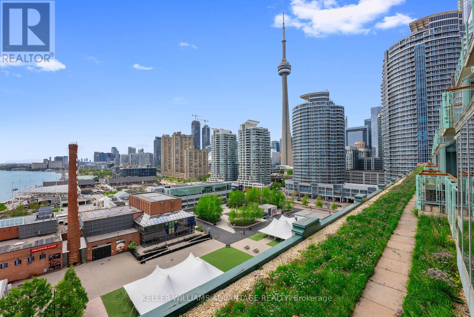 905/906 - 211 Queens Quay W, Toronto (Waterfront Communities), Ontario  M5J 2M6 - Photo 18 - C12232297