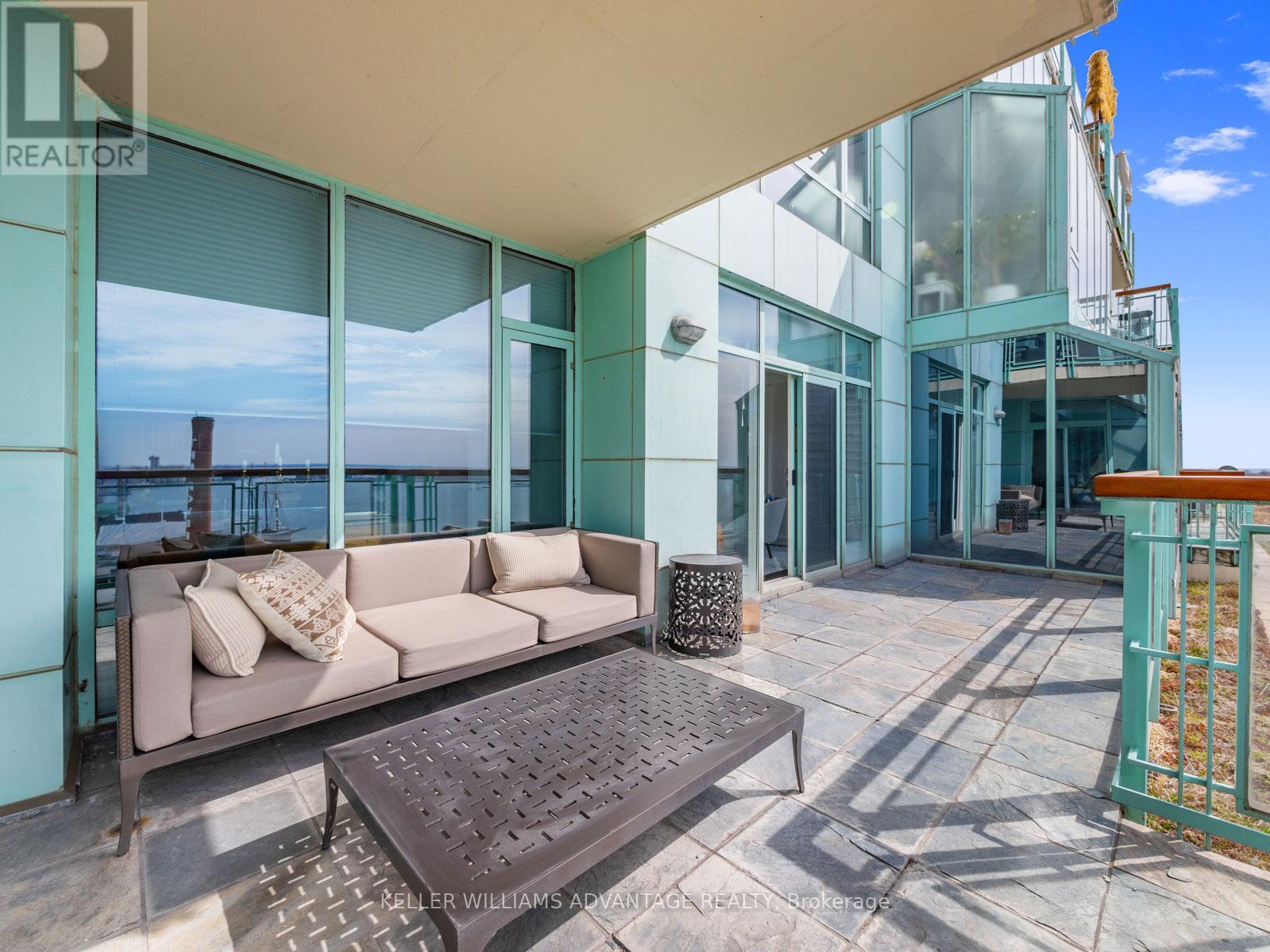 905/906 - 211 Queens Quay W, Toronto (Waterfront Communities), Ontario  M5J 2M6 - Photo 21 - C12232297
