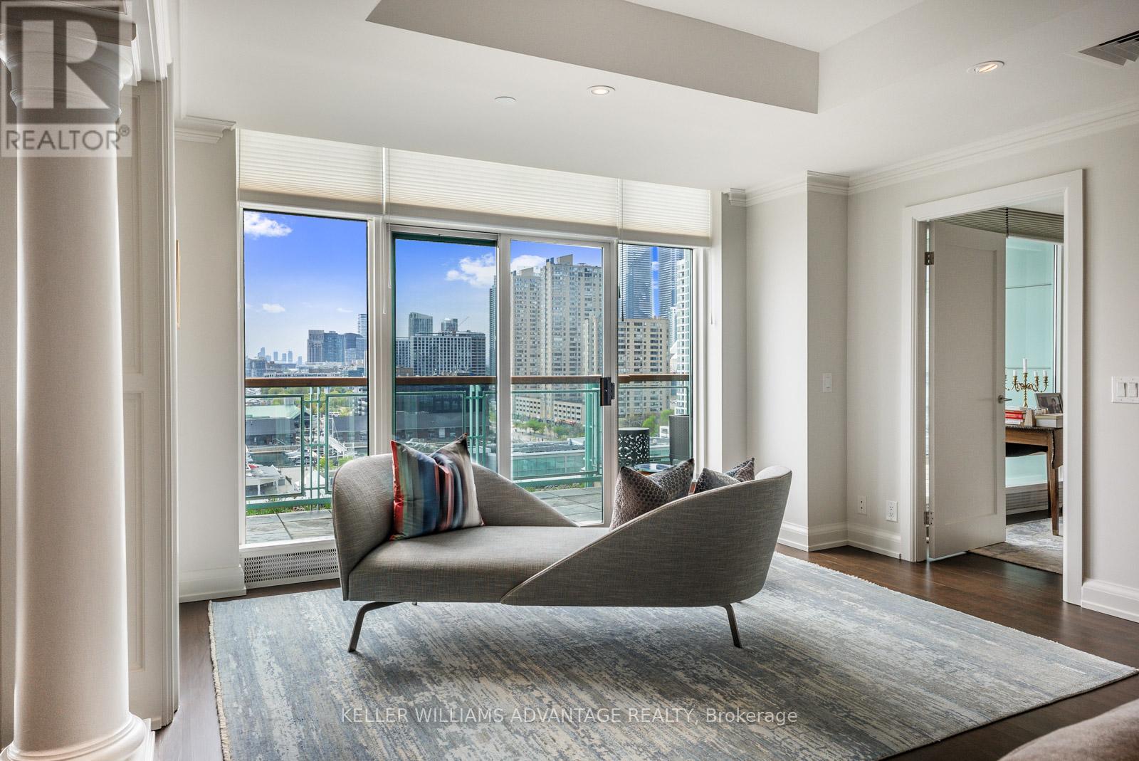 905/906 - 211 Queens Quay W, Toronto (Waterfront Communities), Ontario  M5J 2M6 - Photo 23 - C12232297