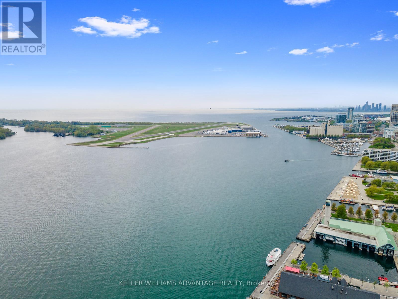 905/906 - 211 Queens Quay W, Toronto (Waterfront Communities), Ontario  M5J 2M6 - Photo 39 - C12232297