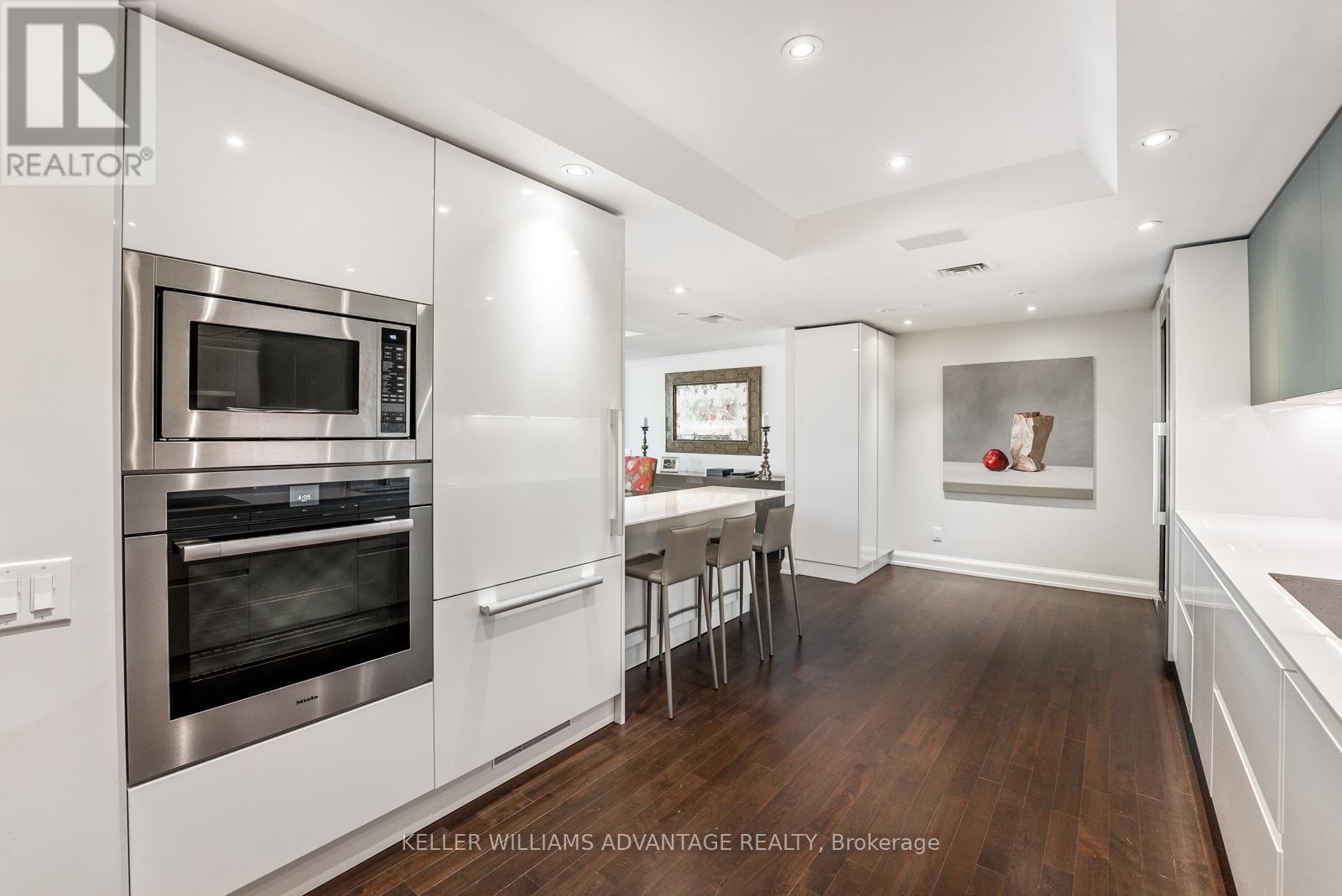Property at 905/906 - 211 QUEENS QUAY W image 5