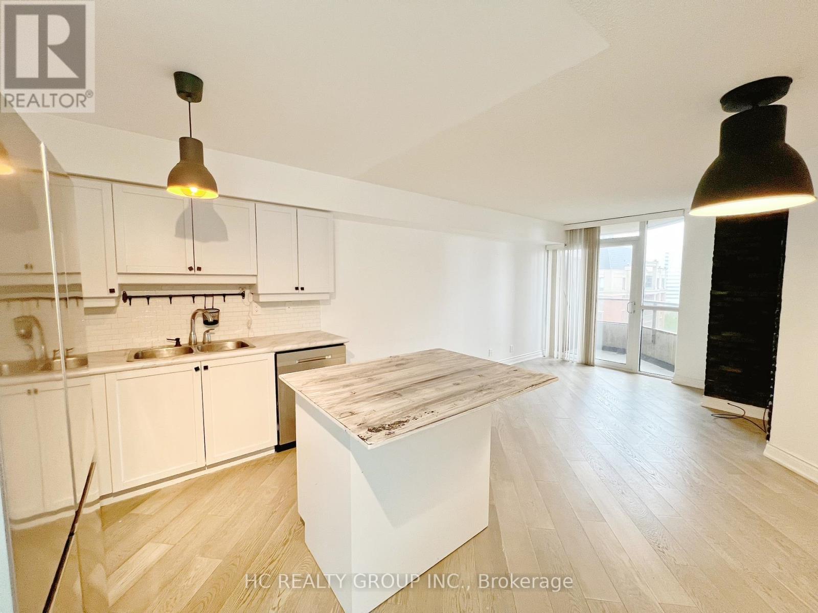 1001 - 78 Harrison Garden Boulevard, Toronto, Ontario  M2N 7E2 - Photo 5 - C12232329