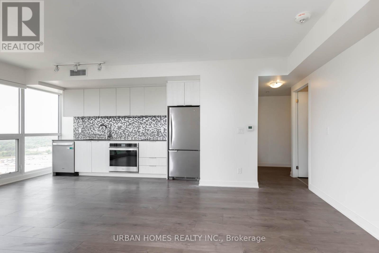 2711 - 2 Sonic Way N, Toronto (Flemingdon Park), Ontario  M3C 0P2 - Photo 6 - C12232472