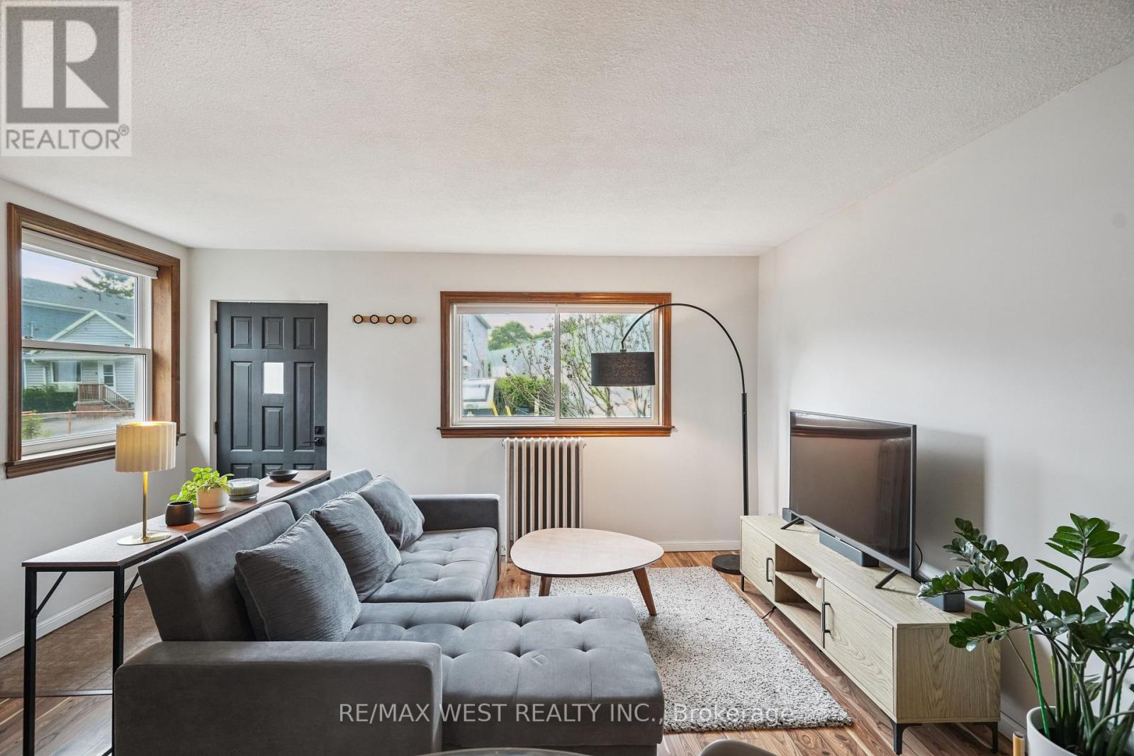 Property at 2 LEYTON AVENUE image 2
